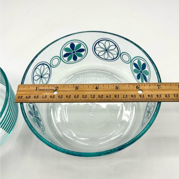 Pyrex Turquoise decorated 7201 & 7203 Glass Bowls - Picture 7 of 9